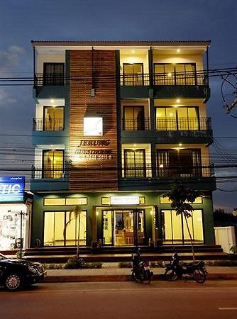 Jerung Hotel Khao Lak Bagian luar foto