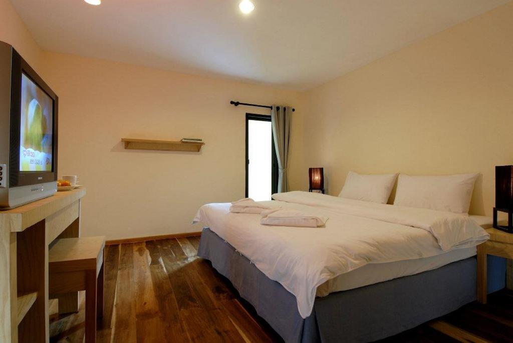 Jerung Hotel Khao Lak Bagian luar foto
